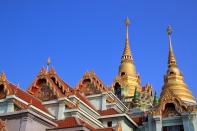 Wat Khao Thong Chai